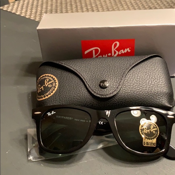 RayBan Original Wayfarer Sunglasses - Picture 2 of 6